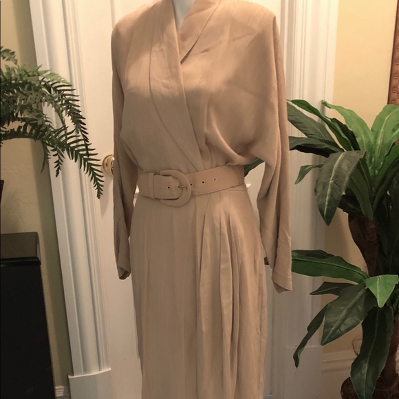40’s STYLE DRESS Vintage Y2K Very Chic & Classy Tan - Picture 1 of 17